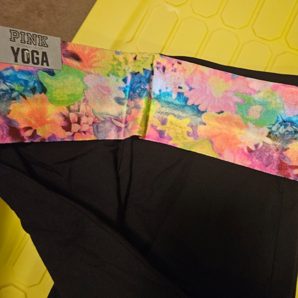 Victoria's secret PINK vintage crop yoga nwt sz med - Picture 2 of 5